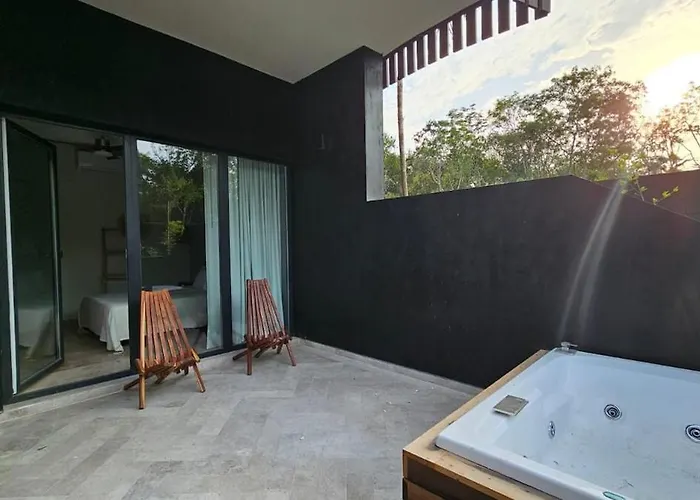 Amazing 1bdr Jacuzzi Steps From Sea Maya Ruins Apartment